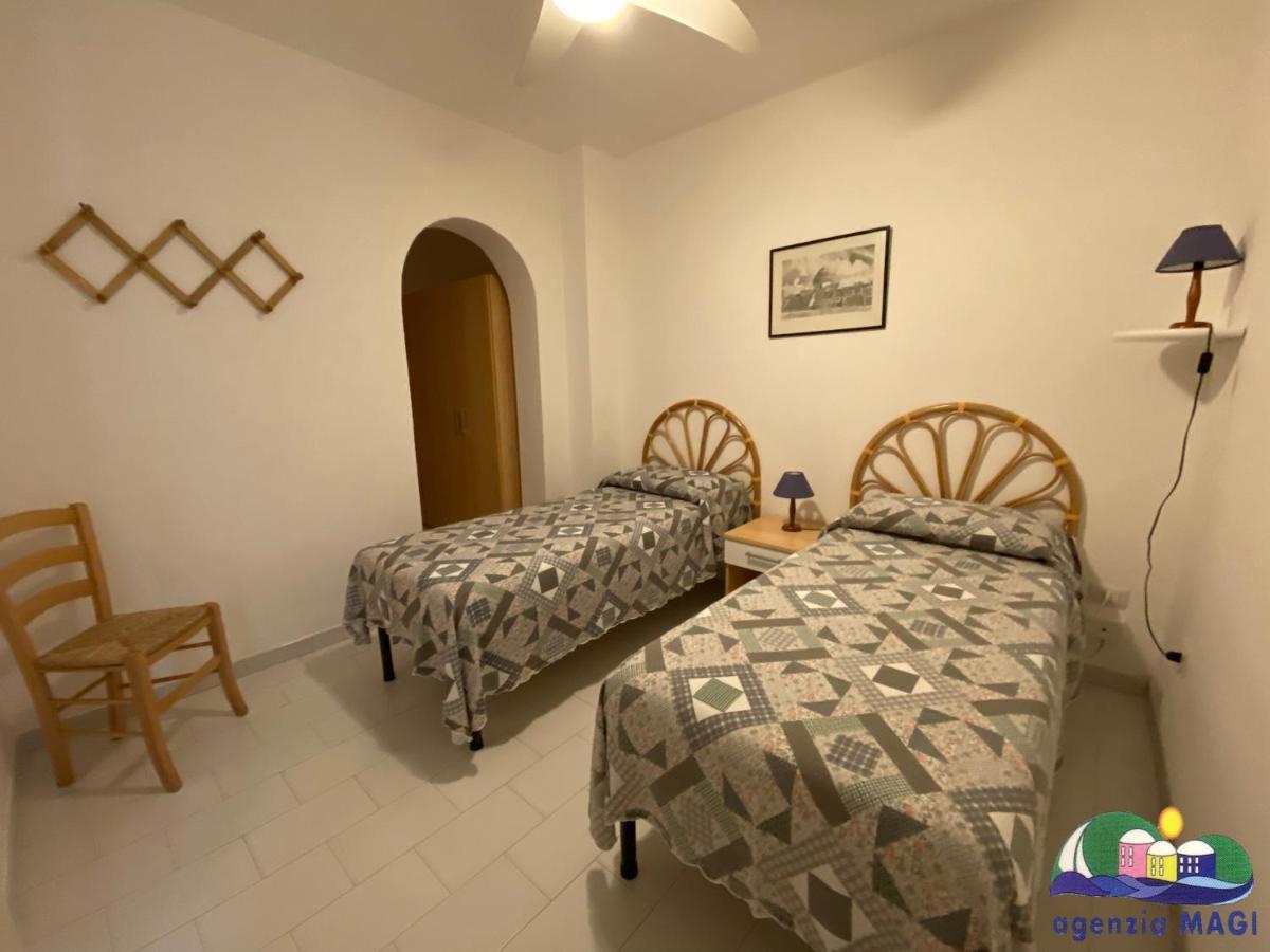 Magi - Appartamenti Maga Circe Ponza Exterior foto