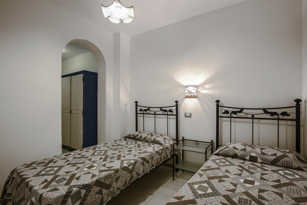 Magi - Appartamenti Maga Circe Ponza Exterior foto