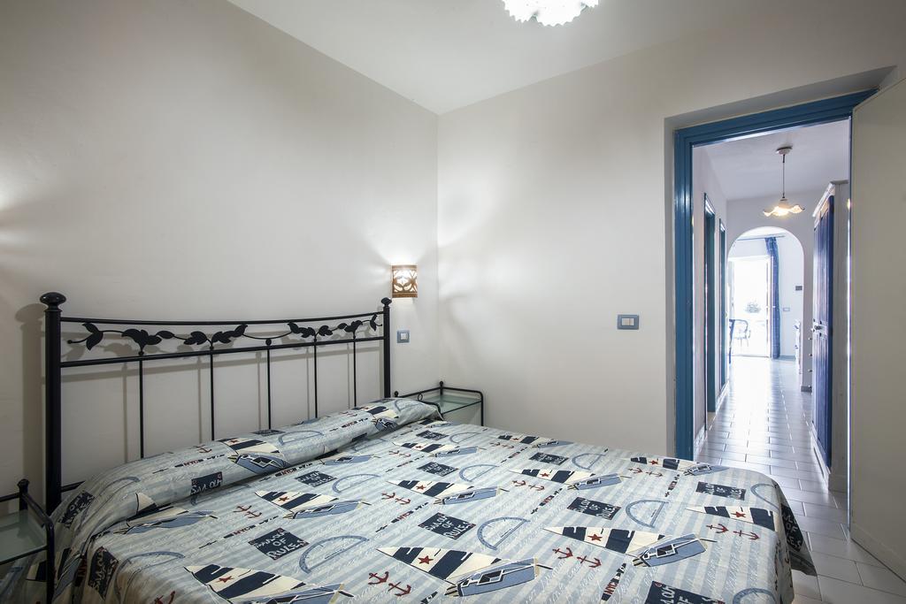 Magi - Appartamenti Maga Circe Ponza Exterior foto